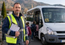Transport scolaire : les agents publics peuvent désormais exercer une activité accessoire de conduite de manière pérenne